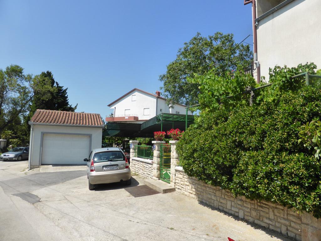 Rooms Vilena Medulin Exterior foto