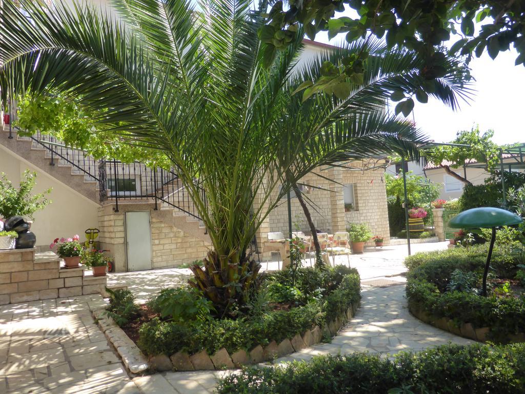 Rooms Vilena Medulin Exterior foto